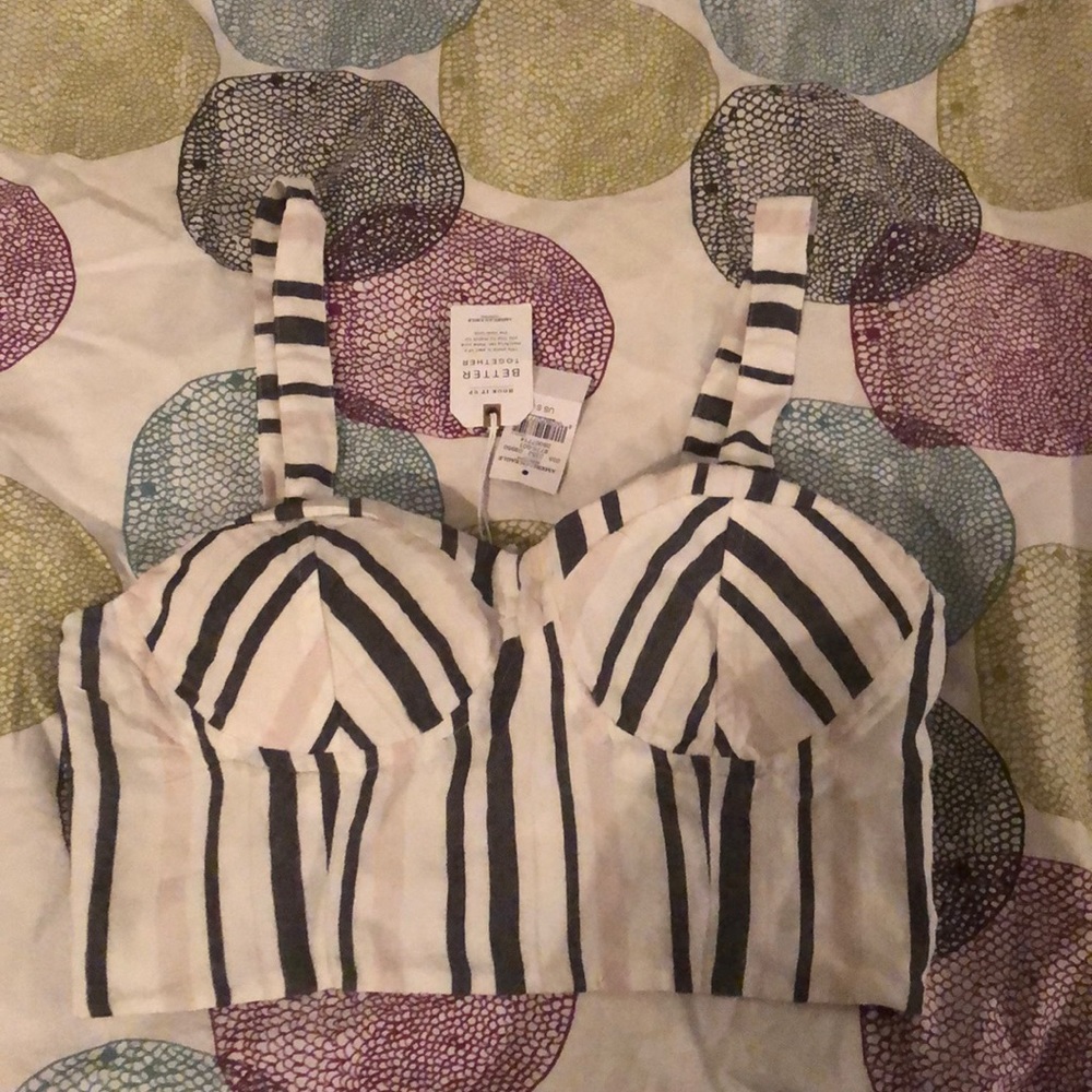 AE crop top!